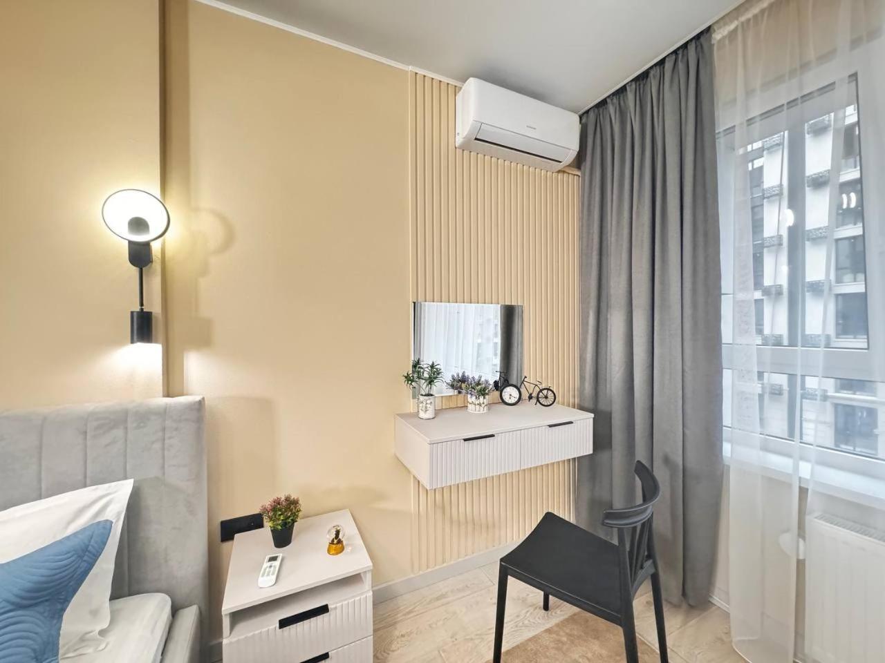 Apartment 2 4 You, Flat 184 Almaty